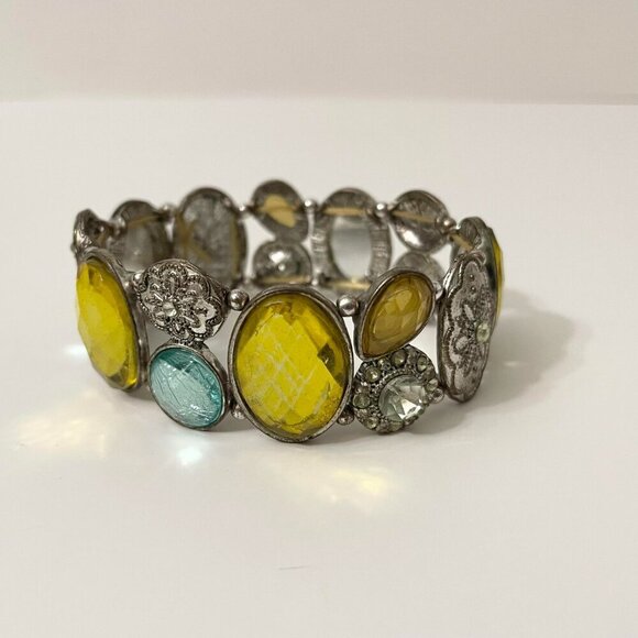 Vintage Elastic Bracelet 8 Inch Long Jewelry - Picture 5 of 16